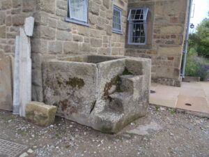 Milltown mounting block and trough