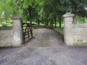 Oddo House gates Winster