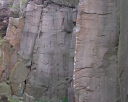 drill holes in quarry wall